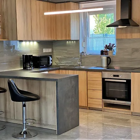 Otium Wellness Apartmanhaz Balatonakarattya