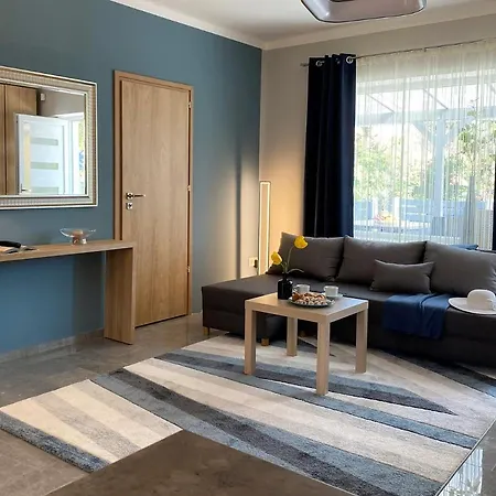 Otium Wellness Apartmanhaz Balatonakarattya