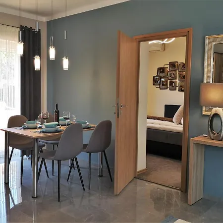 Otium Wellness Apartmanhaz Holiday home