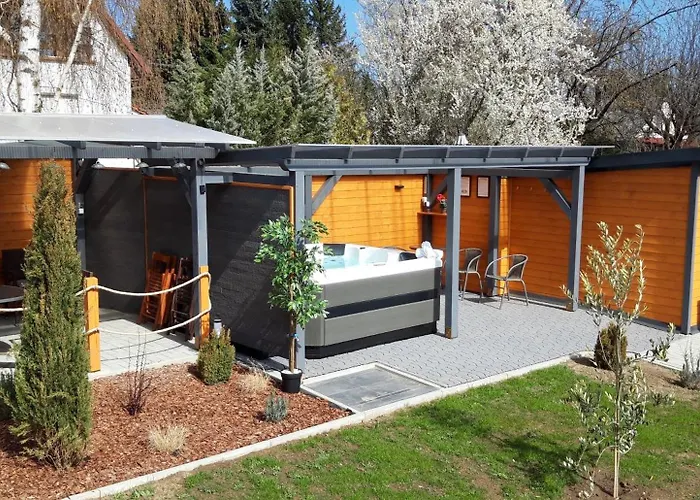 Otium Wellness Apartmanhaz Prázdninový dům Balatonakarattya